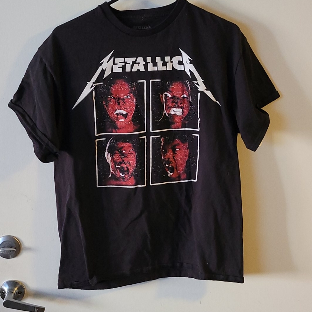 2017 Metallica world tour shirt